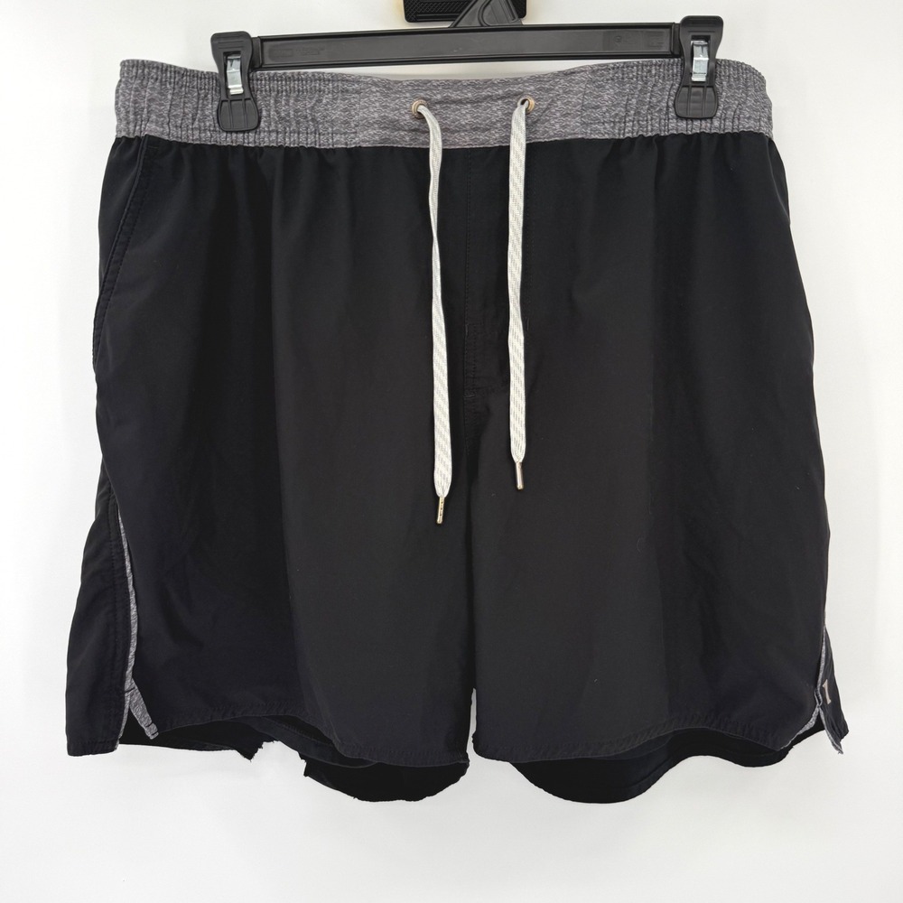 Vuori‎ Board Shorts Mens XL Black Banks Performance Surf Athletic Trunks *READ*